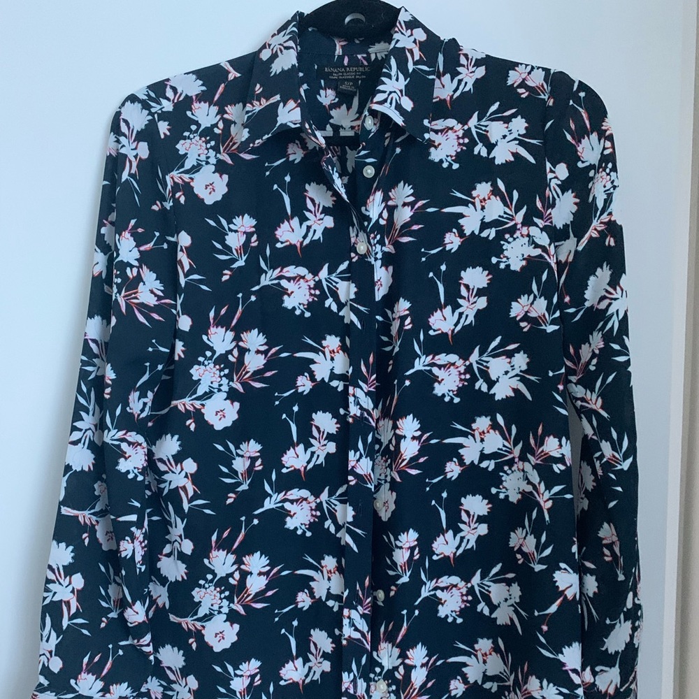 Banana Republic Floral Navy Dress Shirt